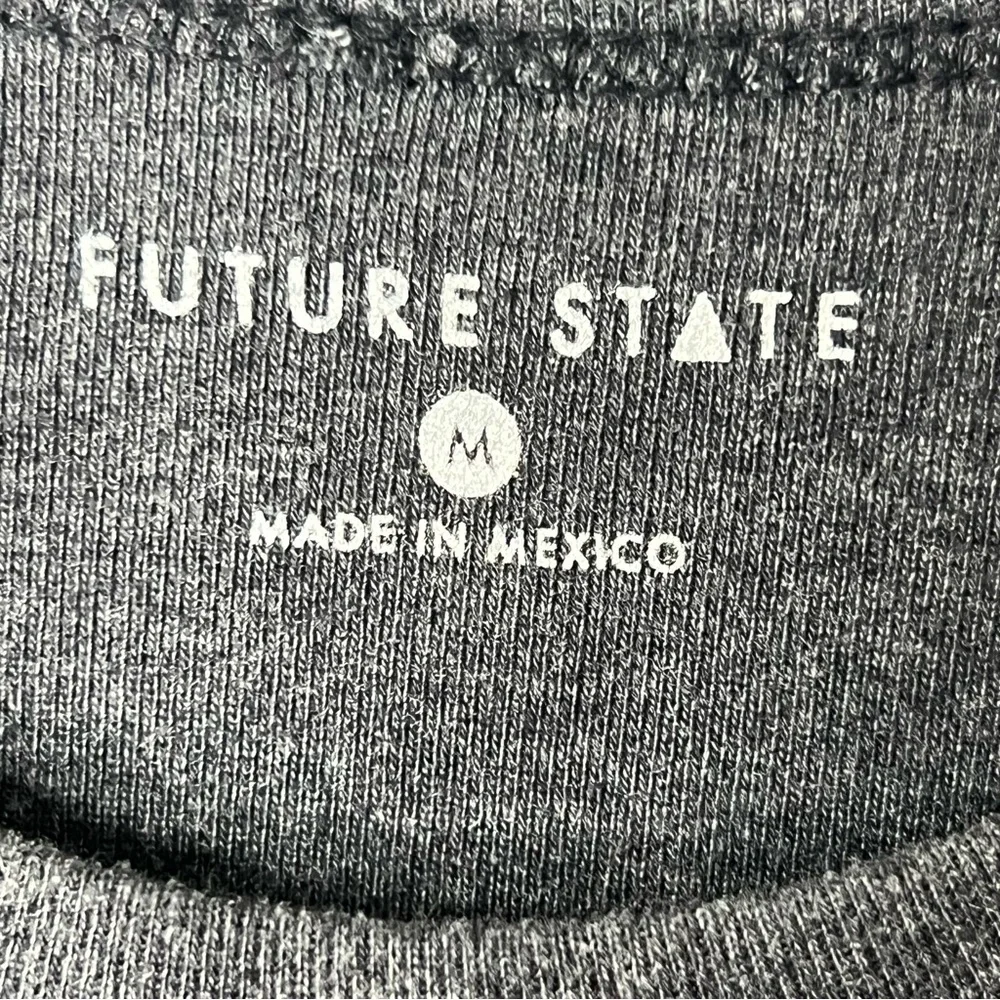Future State Graphic Crop Top Women’s Sz Medium Gray Short Sleeve Tee girl power - Picture 2 of 5